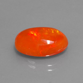 Opale orange naturelle coupe ovale, 5,33 ct, translucide