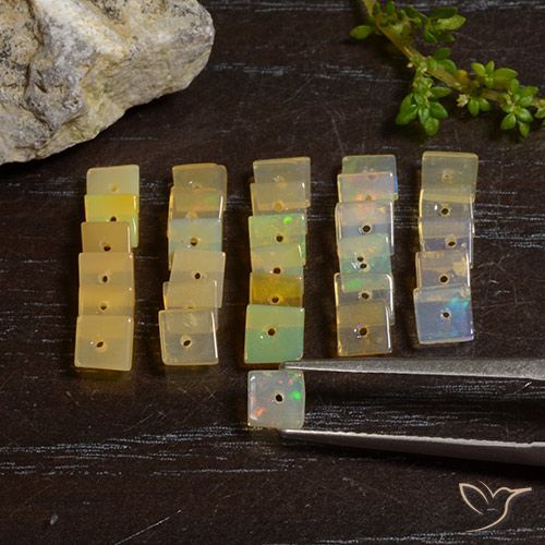 4.58ctw Naturel Multicolore Opale, Carré, Translucide, Photo A