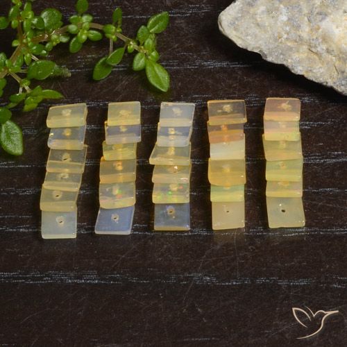 3.98ctw Naturel Multicolore Opale, Carré, Transparent