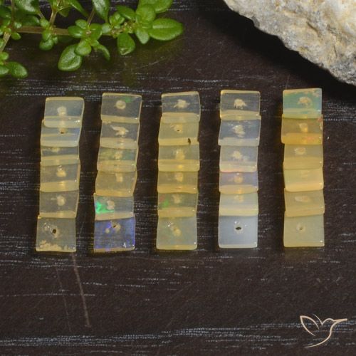 3.35ctw Naturel Multicolore Opale, Carré, Transparent