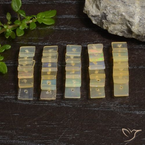 3.27ctw Naturel Multicolore Opale, Carré, Transparent