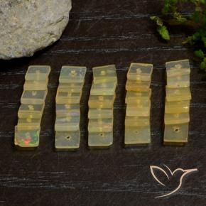 Shop natural 5.96ct Multicolore Opale gems, Carré, from Ethiopie at GemSelect. In stock, global shipping!