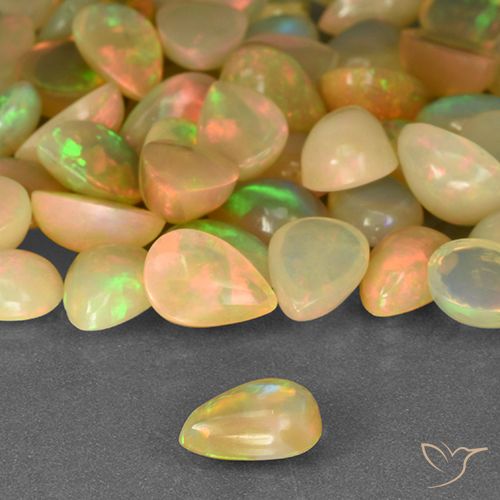 Opale Multicolore naturelle En forme de poire, 0.45 ct, Transparent