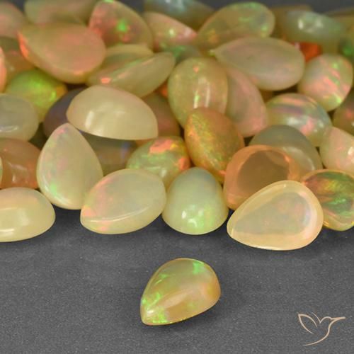 Opale Multicolore naturelle En forme de poire, 0.45 ct, Transparent