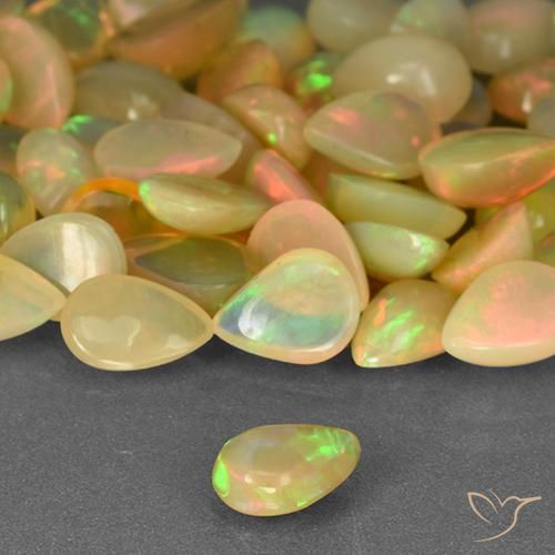 Opale Multicolore naturelle En forme de poire, 0.45 ct, Transparent