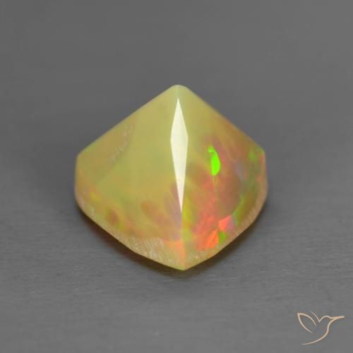 Opale Multicolore naturelle Trillion, 0.91 ct, Translucide