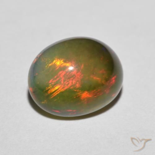 Opale Multicolore naturelle ovale, 1.35 ct, Translucide