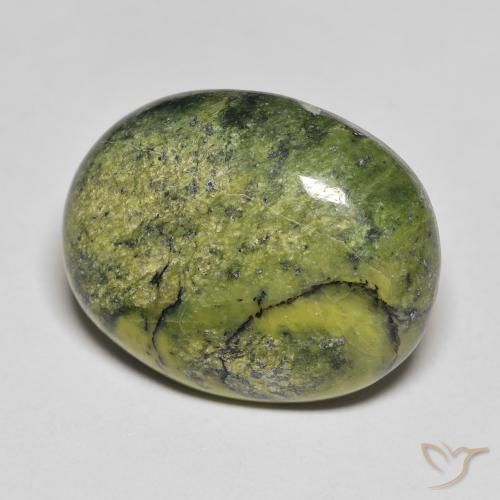Opale Vert chaud naturelle ovale, 18.75 ct, Opaque
