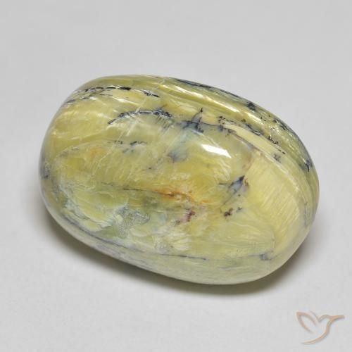 Opale Vert moyen naturelle ovale, 20.70 ct, Opaque