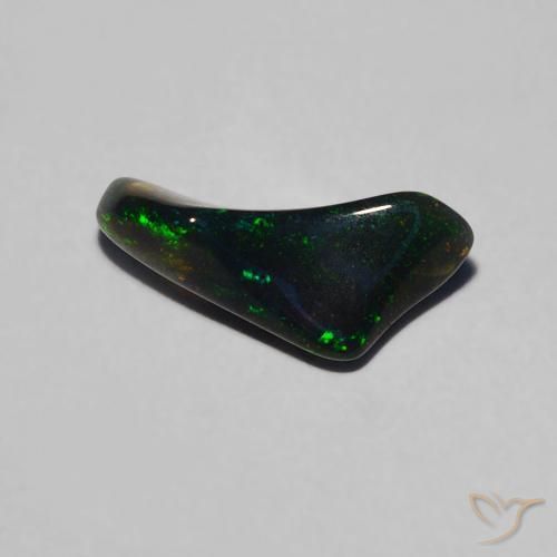 Opale Multicolore naturelle Fantaisie, 0.57 ct, Translucide