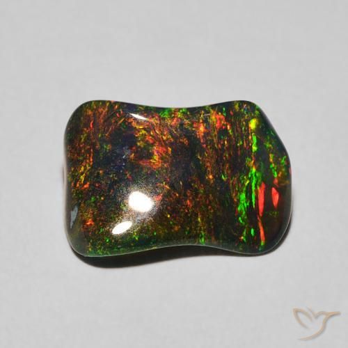 Opale Multicolore naturelle Fantaisie, 1.54 ct, Translucide