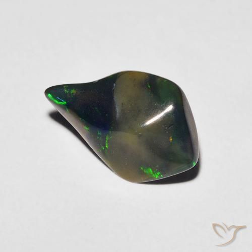 Opale Multicolore naturelle Fantaisie, 0.91 ct, Translucide