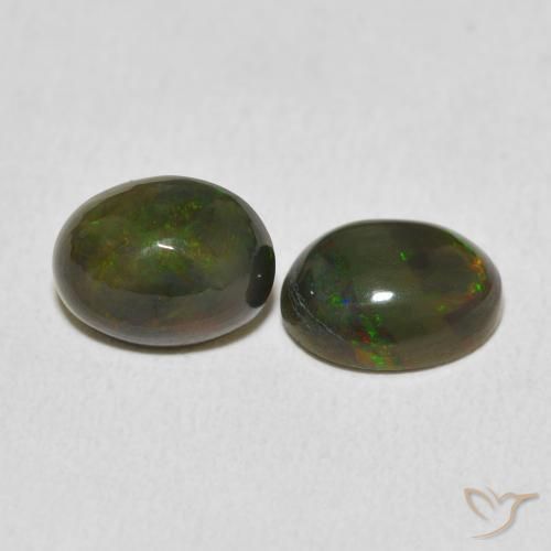 Shop natural 2.37ct Multicolore Opale gems, ovale, from Ethiopie at GemSelect. In stock, global shipping!