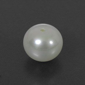 Perle crème naturelle sphère / boule, 3,55 ct, opaque