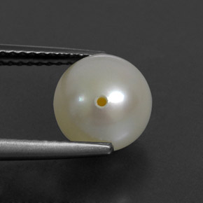 Perle crème naturelle sphère / boule, 3,81 ct, opaque