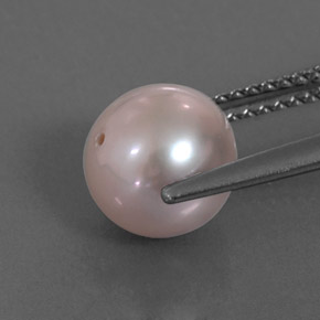 Perle rose naturelle sphère / boule, 3,35 ct, opaque