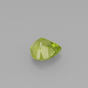 Péridot vert naturelle forme de coeur, 0,52 ct, VS