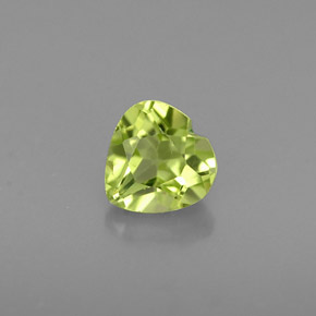 Péridot vert naturelle forme de coeur, 0,57 ct, VS