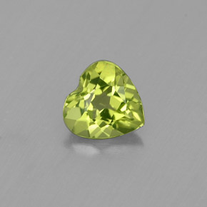 Péridot vert naturelle forme de coeur, 0,44 ct, VS