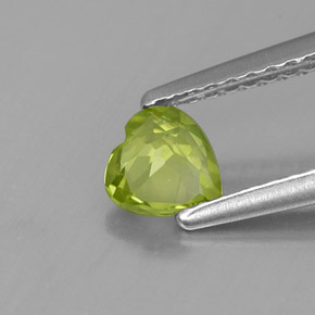 Péridot vert naturelle forme de coeur, 0,44 ct, VS