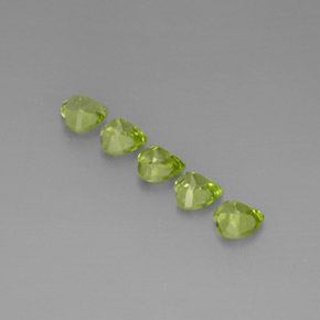 Achetez naturel ct vert péridot gems, forme de coeur, en provenance chine chez gemselect. en stock, livraison internationale!