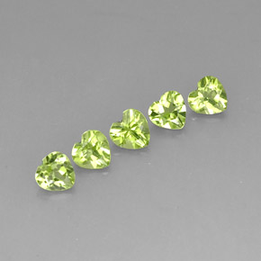 Achetez naturel ct vert péridot gems, forme de coeur, en provenance chine chez gemselect. en stock, livraison internationale!