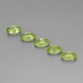 Achetez naturel ct vert péridot gems, coupe ovale, en provenance chine chez gemselect. en stock, livraison internationale!