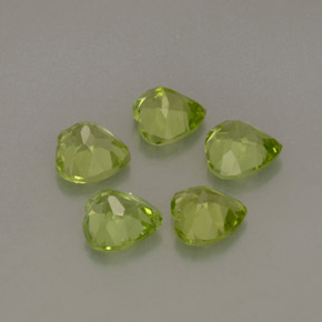 Achetez naturel ct vert péridot gems, forme de coeur, en provenance chine chez gemselect. en stock, livraison internationale!