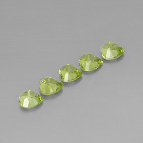 Achetez naturel ct vert péridot gems, forme de coeur, en provenance chine chez gemselect. en stock, livraison internationale!