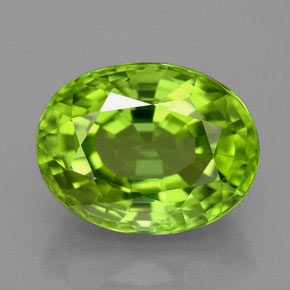 Péridot vert naturelle coupe ovale, 5,82 ct, VVS