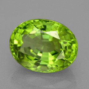 Péridot vert naturelle coupe ovale, 5,82 ct, VVS