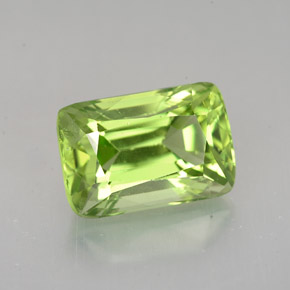 Péridot vert naturelle coupe coussin, 5,00 ct, VS