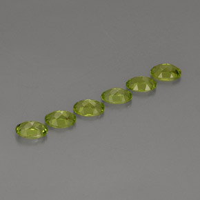 Achetez naturel ct vert péridot gems, coupe ovale, en provenance chine chez gemselect. en stock, livraison internationale!