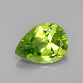 Péridot vert naturelle en forme de poire, 3,38 ct, VVS