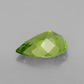 Péridot vert naturelle en forme de poire, 3,38 ct, VVS