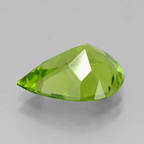 Péridot vert naturelle en forme de poire, 4,02 ct, VVS-VS