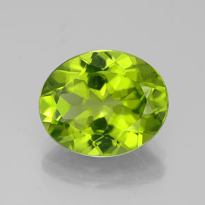 Péridot Vert éclatant naturelle Coupe ovale, 3.58 ct, VS
