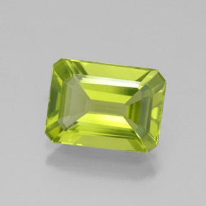 Péridot vert naturelle taille émeraude, 1,91 ct, VVS-VS