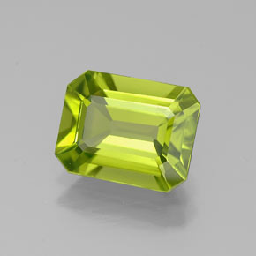 Péridot vert naturelle taille émeraude, 2,09 ct, VS