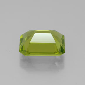 Péridot vert naturelle taille émeraude, 2,09 ct, VS