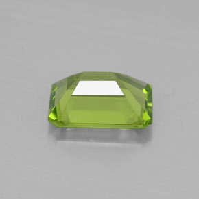 Péridot vert naturelle taille émeraude, 2,17 ct, VVS