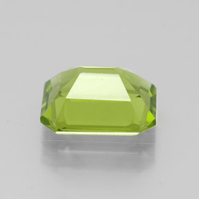 Péridot vert naturelle taille émeraude, 2,09 ct, VVS