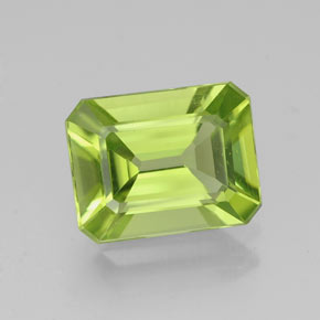 Péridot vert naturelle taille émeraude, 2,04 ct, VVS