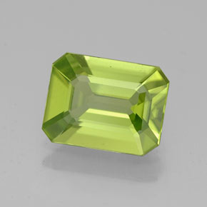 Péridot vert naturelle taille émeraude, 1,83 ct, VVS