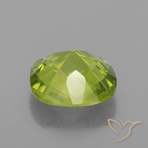 Péridot Vert jaunâtre naturelle Coussin, 2.55 ct, VS