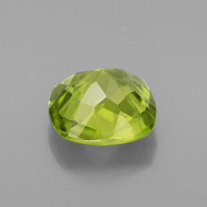 Péridot vert naturelle coupe coussin, 2,21 ct, VS-SI