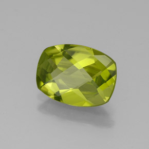 Péridot vert naturelle coupe coussin, 1,87 ct, VS