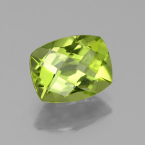 Péridot vert naturelle coupe coussin, 2,06 ct, VS