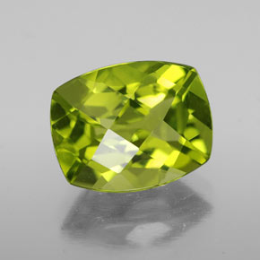 Péridot Vert éclatant naturelle Coupe coussin, 2.94 ct, VS