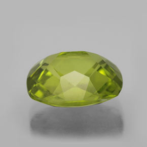 Péridot vert naturelle coupe coussin, 3,16 ct, VS